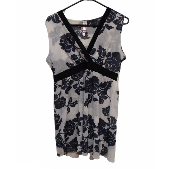 Sweet Pea sleeveless gauzy maternity top size L - Picture 1 of 7